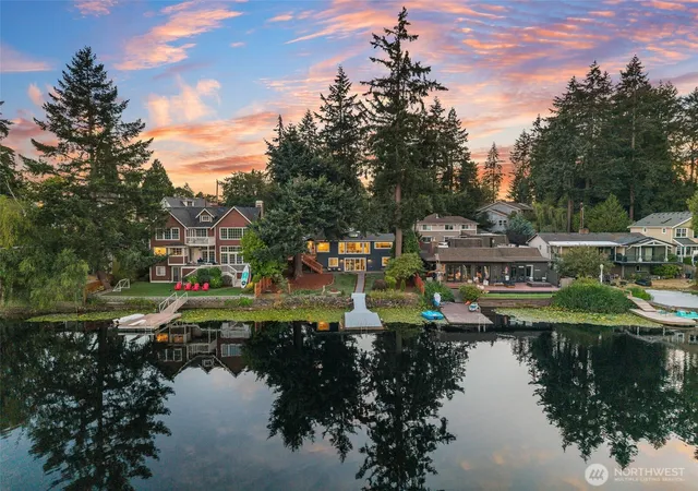 Photo 1 of Contingent at 13302 Bitter Pl N, Seattle, WA 98133 | MLS# NWM2575187 | Listing updated on 2026-09-25