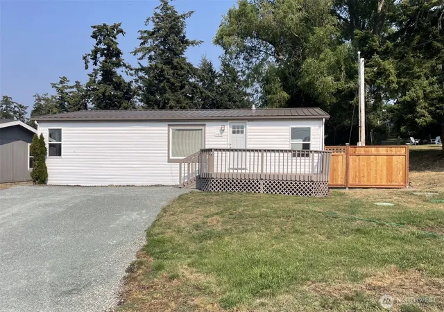Photo 1 of Manufactured home for sale at 1012 Shawn Ave, Oak Harbor, WA 98277 | MLS# NWM2575217 | Listing updated on 2026-10-01