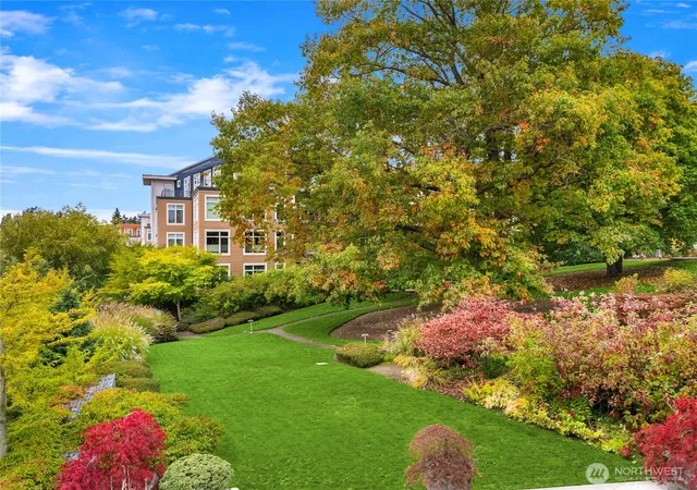 Photo 3 of Condo for sale at 125 Ferncliff Ave Ne #E242, Bainbridge Island, WA 98110 | MLS# NWM2575243 | Listing updated on 2026-09-28