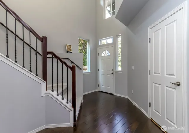 Photo 2 of Single family home for sale at 2828 S 357th Ct, Federal Way, WA 98003 | MLS# NWM2575255 | Listing updated on 2026-09-29