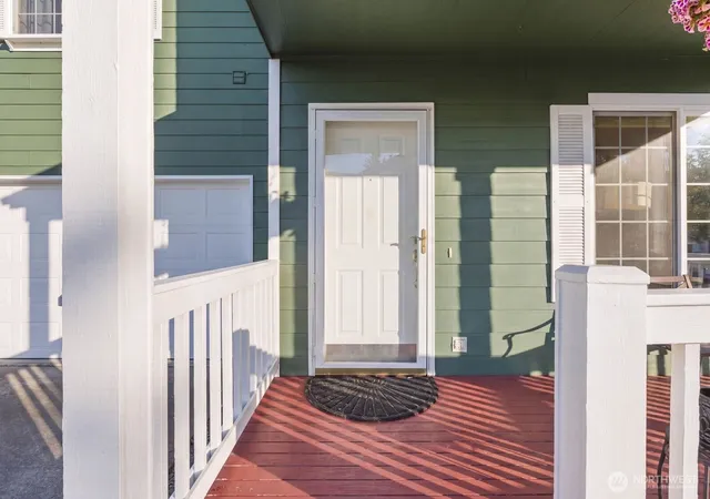 Photo 2 of Single family home for sale at 6260 Alexis Dr Ne, Bremerton, WA 98311 | MLS# NWM2575297 | Listing updated on 2026-09-30