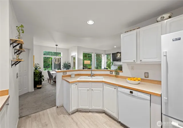 Photo 4 of Condo for sale at 6515 134Th Pl Se #G-6, Snohomish, WA 98296 | MLS# NWM2575408 | Listing updated on 2026-09-26