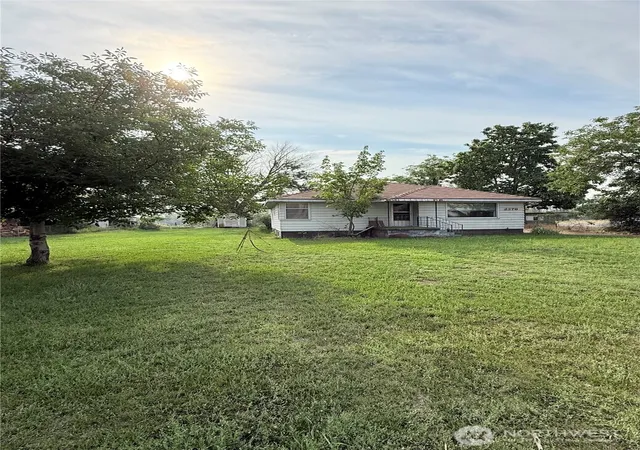 Photo 3 of Sale Pending at 2276 Burton Ave, Okanogan, WA 98840 | MLS# NWM2575465 | Listing updated on 2026-09-22