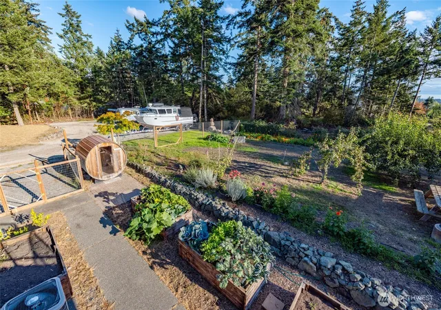 Photo 4 of Sale Pending at 1407 Arnold Rd, Oak Harbor, WA 98277 | MLS# NWM2575479 | Listing updated on 2026-09-29