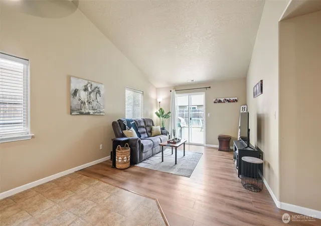 Photo 4 of Single family home for sale at 931 Highland Rd, Walla Walla, WA 99362 | MLS# NWM2575513 | Listing updated on 2026-09-25