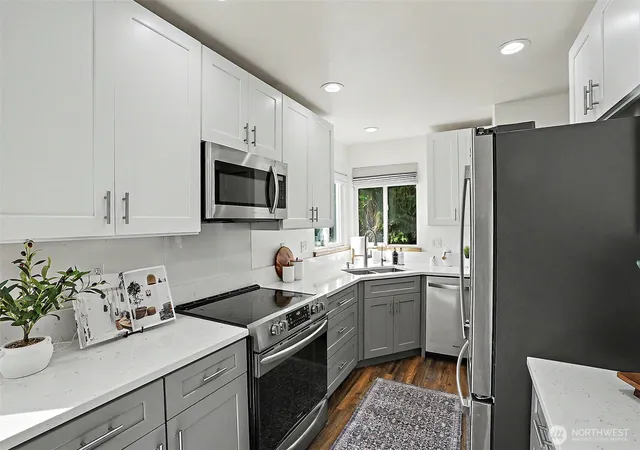 Photo 4 of Single family home for sale at 4718 39th Street NE, Tacoma, WA 98422 | MLS# NWM2575537 | Listing updated on 2026-09-28
