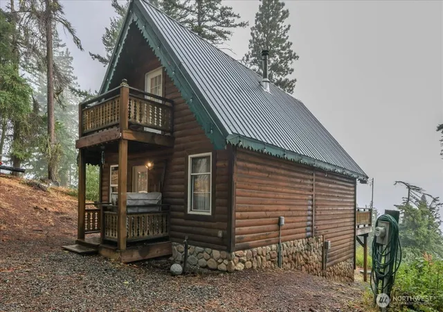 Photo 1 of Single family home for sale at 60 Picnic Point Rd, Cle Elum, WA 98922 | MLS# NWM2575591 | Listing updated on 2026-09-25
