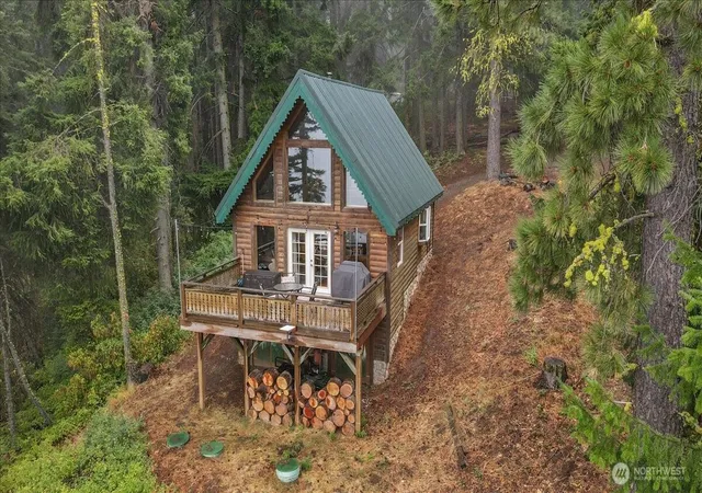Photo 2 of Single family home for sale at 60 Picnic Point Rd, Cle Elum, WA 98922 | MLS# NWM2575591 | Listing updated on 2026-09-25