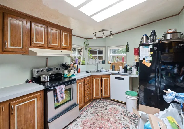 Photo 3 of Manufactured home for sale at 11 E Sea Vista Ct, Grapeview, WA 98546 | MLS# NWM2575616 | Listing updated on 2026-09-25
