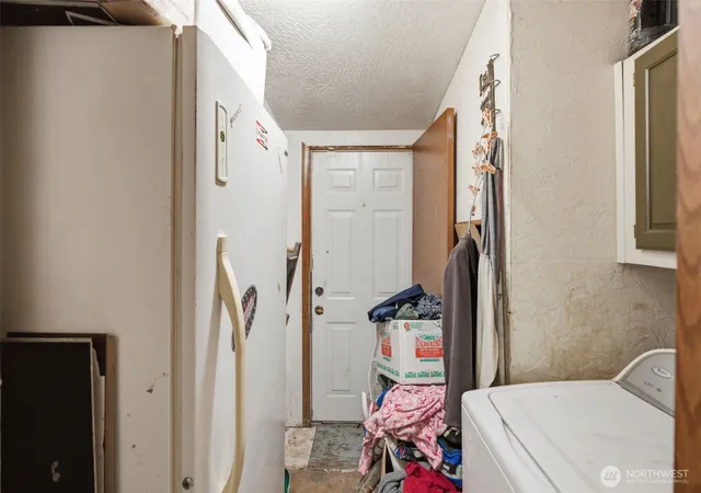 Photo 4 of Manufactured home for sale at 11 E Sea Vista Ct, Grapeview, WA 98546 | MLS# NWM2575616 | Listing updated on 2026-09-25