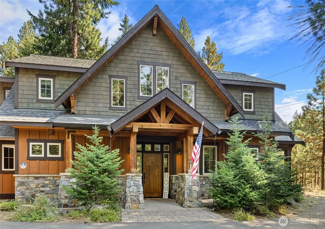 Photo 2 of Single family home for sale at 991 Larkspur Loop, Cle Elum, WA 98922 | MLS# NWM2575634 | Listing updated on 2026-09-25