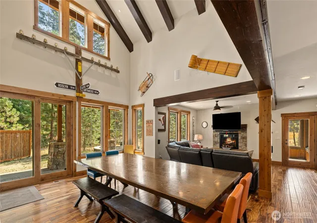 Photo 4 of Single family home for sale at 991 Larkspur Loop, Cle Elum, WA 98922 | MLS# NWM2575634 | Listing updated on 2026-09-25