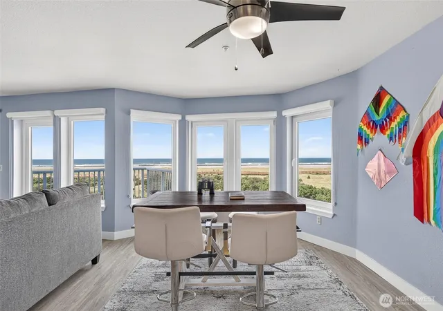 Photo 3 of Sale Pending at 501 Shorview Dr Sw #404, Long Beach, WA 98631 | MLS# NWM2575667 | Listing updated on 2026-09-28