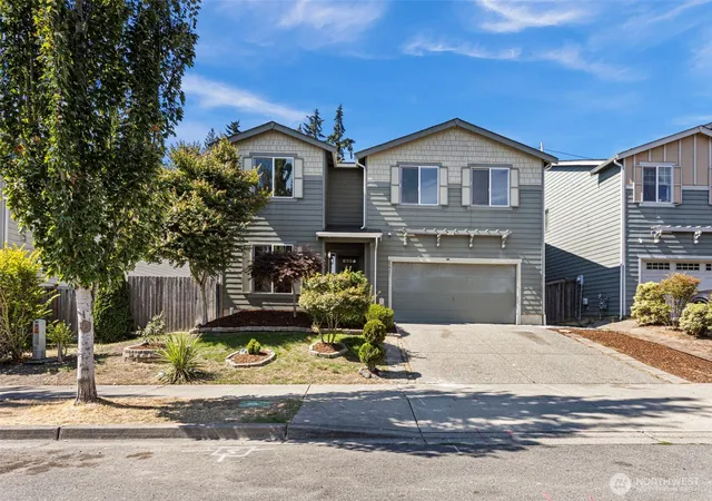 Photo 1 of Single family home for sale at 26921 35th Pl S, Kent, WA 98032 | MLS# NWM2575714 | Listing updated on 2026-09-30