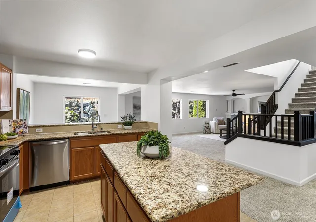 Photo 4 of Single family home for sale at 26921 35Th Pl S, Kent, WA 98032 | MLS# NWM2575714 | Listing updated on 2026-09-30
