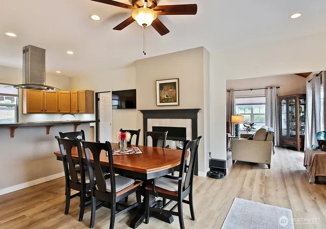 Photo 3 of Single family home for sale at 5655 Pauleina Ct, Freeland, WA 98249 | MLS# NWM2575728 | Listing updated on 2026-09-25