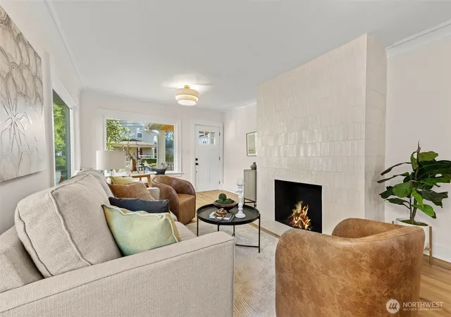 Photo 3 of Single family home for sale at 4236 S Findlay St, Seattle, WA 98118 | MLS# NWM2575739 | Listing updated on 2026-09-23