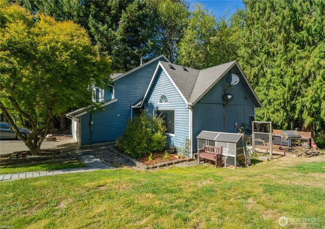Photo 3 of Single family home for sale at 7232 Piedra Dr Sw, Olympia, WA 98512 | MLS# NWM2575755 | Listing updated on 2026-09-25