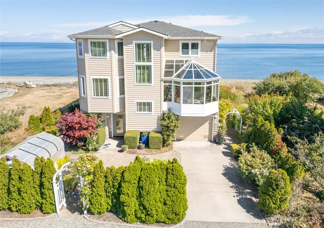 Photo 2 of Single family home for sale at 851 3 Crabs Rd, Sequim, WA 98382 | MLS# NWM2575766 | Listing updated on 2026-09-28