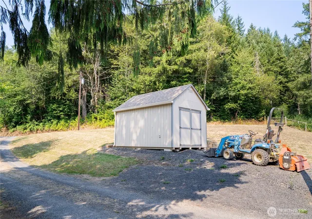 Photo 3 of Manufactured home for sale at 420 Proffitt Rd, Centralia, WA 98531 | MLS# NWM2575802 | Listing updated on 2026-09-30