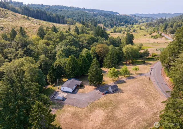 Photo 4 of Manufactured home for sale at 420 Proffitt Rd, Centralia, WA 98531 | MLS# NWM2575802 | Listing updated on 2026-09-30