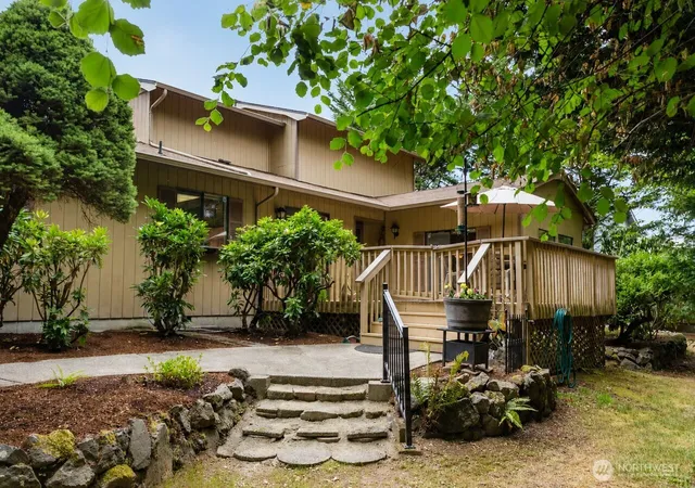 Photo 1 of Single family home for sale at 9215 96th St Nw, Gig Harbor, WA 98332 | MLS# NWM2575819 | Listing updated on 2026-09-22