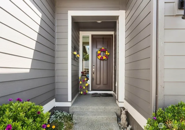 Photo 3 of Single family home for sale at 14715 179th Avenue E, Bonney Lake, WA 98391 | MLS# NWM2575836 | Listing updated on 2026-09-28