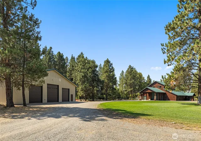 Photo 1 of Sale Pending at 1703 Airport Rd, Cle Elum, WA 98922 | MLS# NWM2575868 | Listing updated on 2026-09-21