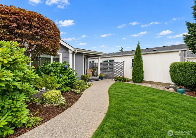 Photo 3 of Manufactured home for sale at 17708 21st Avenue E, Spanaway, WA 98387 | MLS# NWM2575965 | Listing updated on 2026-09-25