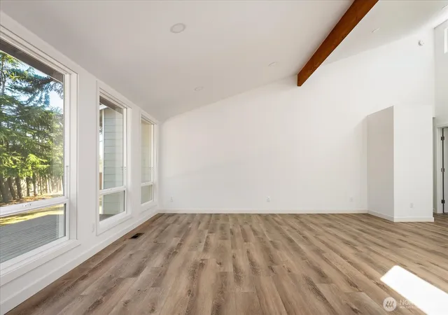 Photo 3 of Single family home for sale at 1501 Sw Periwinkle Ln, Oak Harbor, WA 98277 | MLS# NWM2575980 | Listing updated on 2026-09-25