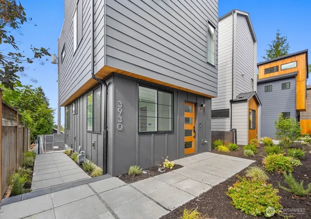 Photo 1 of Single family home for sale at 3930 S Angeline St, Seattle, WA 98118 | MLS# NWM2576021 | Listing updated on 2026-09-30