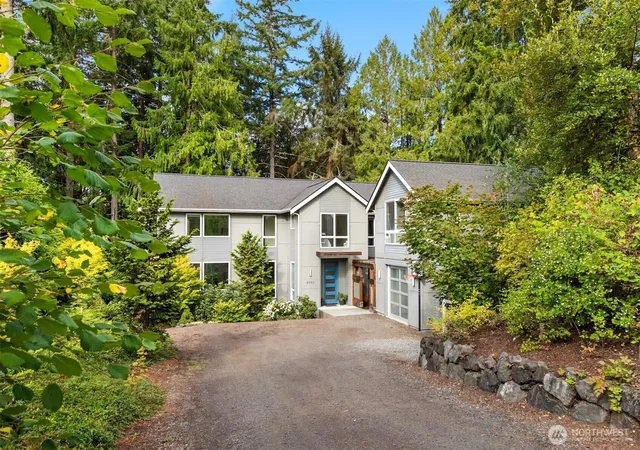 Photo 1 of Sale Pending at 4959 Lynwood Ctr Rd Ne, Bainbridge Island, WA 98110 | MLS# NWM2576081 | Listing updated on 2026-09-25