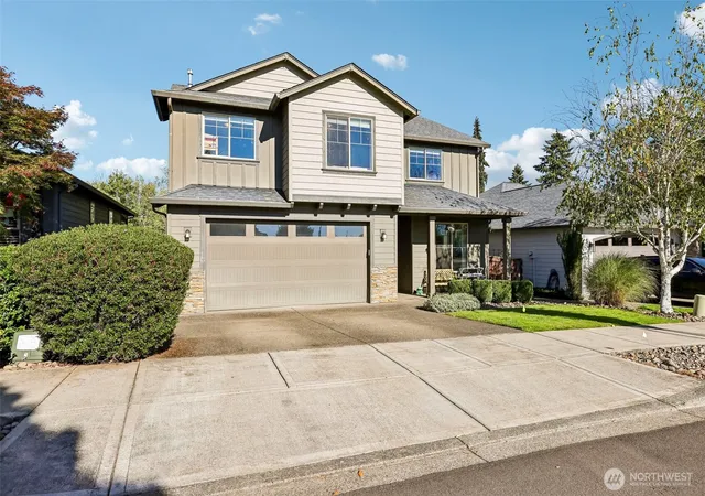 Photo 2 of Single family home for sale at 527 N Allen Crk Dr, Ridgefield, WA 98642 | MLS# NWM2576111 | Listing updated on 2026-10-02