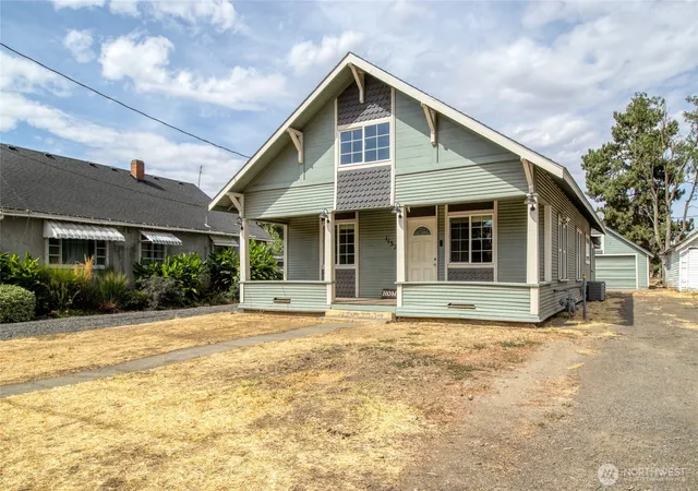 Photo 1 of Sale Pending at 1132 W Elm St, Walla Walla, WA 99362 | MLS# NWM2576127 | Listing updated on 2026-09-25