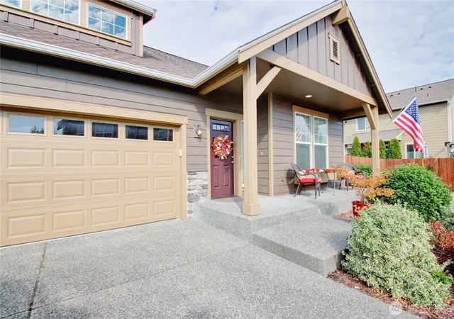 Photo 2 of Single family home for sale at 312 Shannon Ave, Sedro Woolley, WA 98284 | MLS# NWM2576129 | Listing updated on 2026-09-25