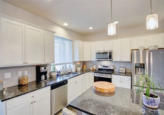 Photo 3 of Single family home for sale at 312 Shannon Ave, Sedro Woolley, WA 98284 | MLS# NWM2576129 | Listing updated on 2026-09-25