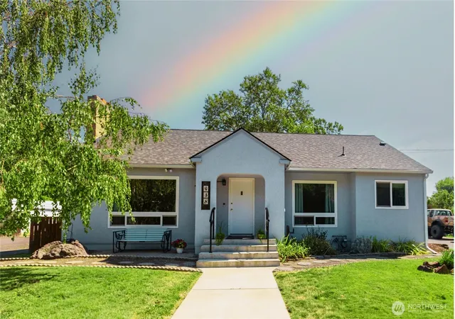 Photo 1 of Single family home for sale at 418 N Division St, Walla Walla, WA 99362 | MLS# NWM2576144 | Listing updated on 2026-09-23