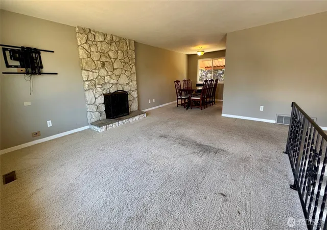 Photo 4 of Sale Pending at 1822 N Bristol St, Tacoma, WA 98406 | MLS# NWM2576147 | Listing updated on 2026-09-25