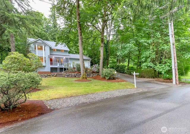 Photo 2 of Single family home for sale at 28803 184th Place Se, Kent, WA 98042 | MLS# NWM2576153 | Listing updated on 2026-09-25