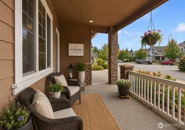 Photo 4 of Sale Pending at 11709 1st Place SE, Lake Stevens, WA 98258 | MLS# NWM2576170 | Listing updated on 2026-10-02