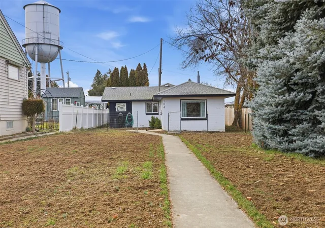 Photo 1 of Single family home for sale at 104 W Adams, Harrington, WA 99134 | MLS# NWM2576205 | Listing updated on 2026-09-25