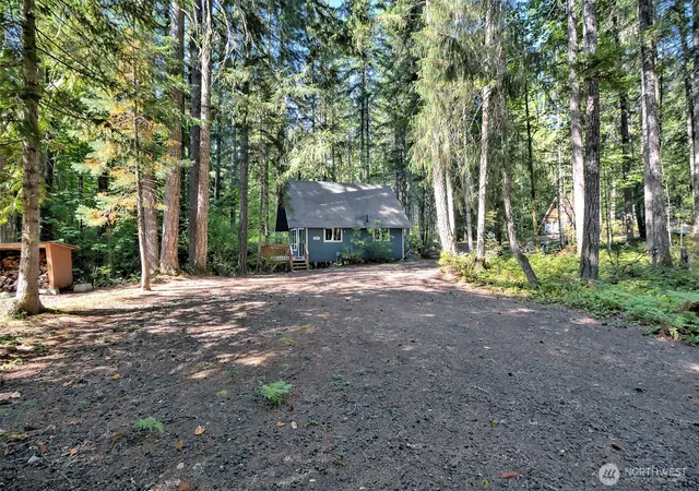 Photo 2 of Single family home for sale at 331 N Wynoochee Dr, Hoodsport, WA 98548 | MLS# NWM2576216 | Listing updated on 2026-09-25