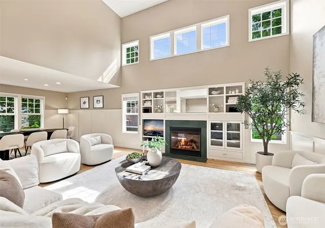 Photo 2 of Sale Pending at 6708 125th Avenue Ne, Kirkland, WA 98033 | MLS# NWM2576236 | Listing updated on 2026-09-25