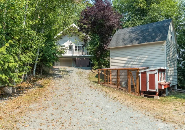 Photo 2 of Single family home for sale at 18776 W Big Lake Blvd, Mount Vernon, WA 98274 | MLS# NWM2576242 | Listing updated on 2026-09-25