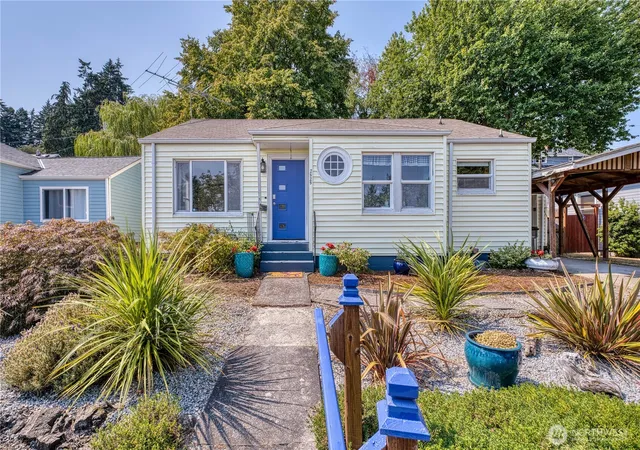 Photo 1 of Single family home for sale at 2525 Veldee Ave, Bremerton, WA 98312 | MLS# NWM2576360 | Listing updated on 2026-09-25