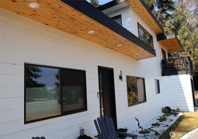 Photo 3 of Single family home for sale at 3704 Bells Ln, Langley, WA 98260 | MLS# NWM2576434 | Listing updated on 2026-09-24