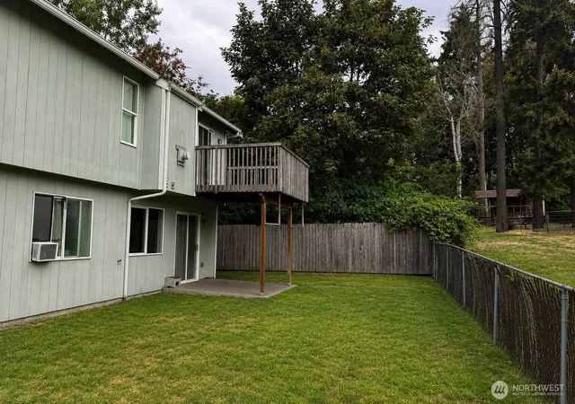 Photo 3 of Single family home for sale at 627 Brookdale Rd E, Tacoma, WA 98445 | MLS# NWM2576479 | Listing updated on 2026-09-25