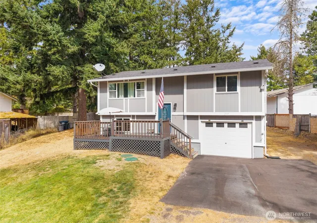 Photo 1 of Single family home for sale at 203 W Seattle St, Rainier, WA 98576 | MLS# NWM2576483 | Listing updated on 2026-09-30