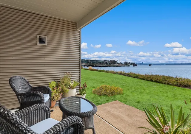 Photo 4 of Condo for sale at 428 Harborview Dr SE #114, Bainbridge Island, WA 98110 | MLS# NWM2576488 | Listing updated on 2026-09-27
