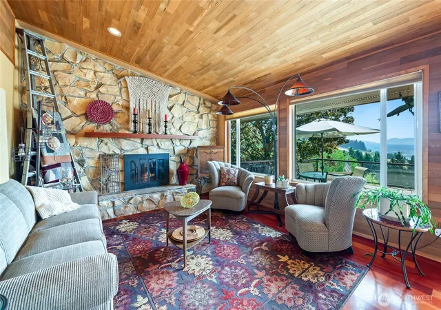 Photo 4 of Sale Pending at 3578 Mcmullan Rd, Wenatchee, WA 98801 | MLS# NWM2576510 | Listing updated on 2026-09-25